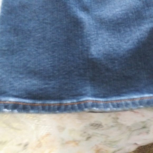 Lucky jeans size 30. 30" inseam - Picture 2 of 5